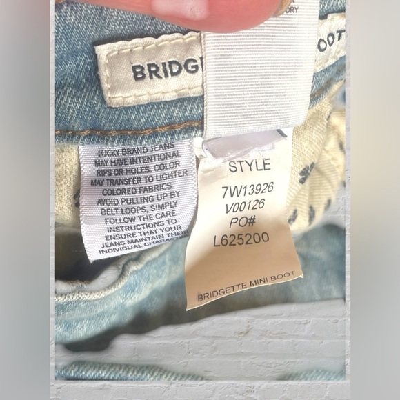 Lucky Brand Bridgette High Rise Cropped Mini Boot Jean in light wash Sz 6/28 - Picture 9 of 11